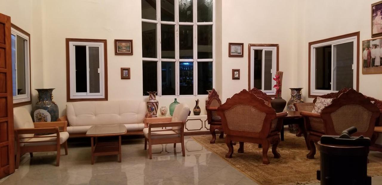 Buenavista Family Inn Tagudin Dış mekan fotoğraf
